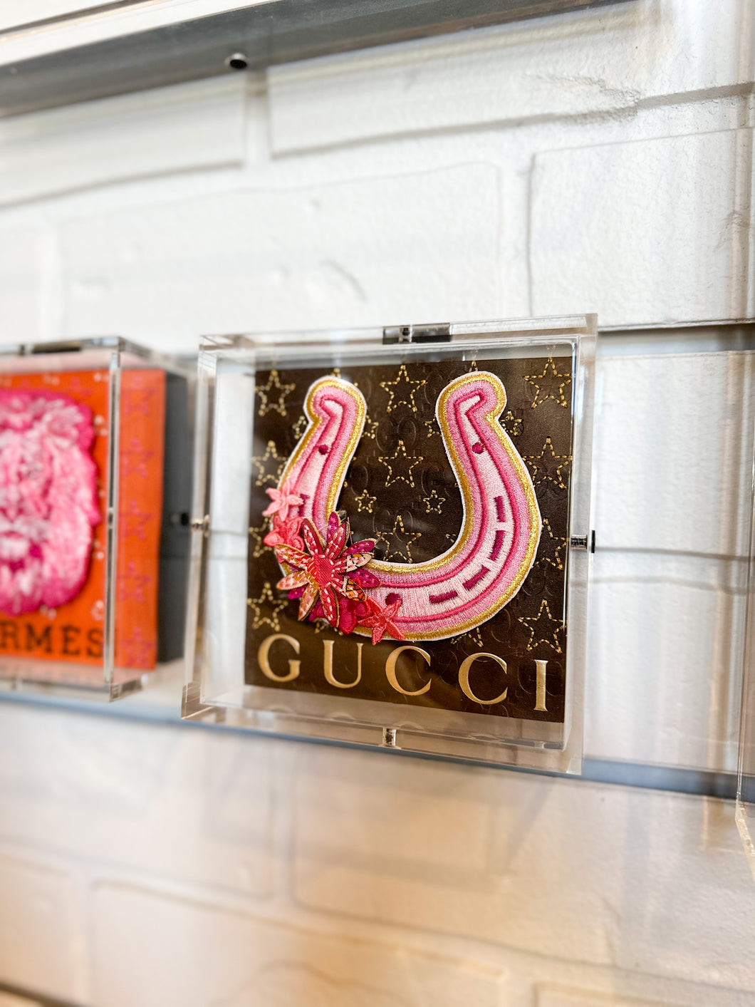 Gucci Lucky Horseshoe Petite 5x5