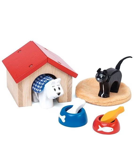 Wooden Pet Set