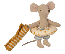 Beach Mouse - Little Brother in Cabin Blue